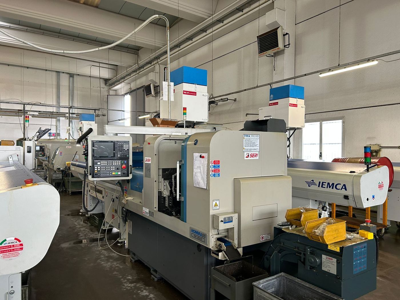 Tornio CNC SERI con caricatore barre IEMCA